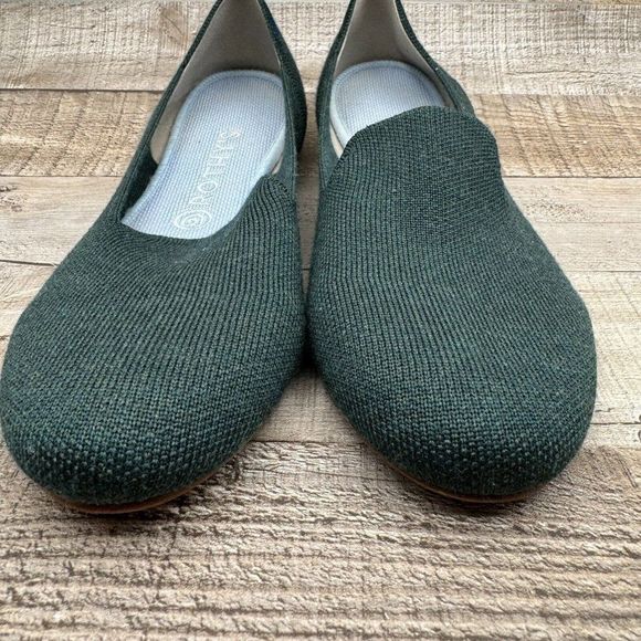 Rothy's The Merino Wool Loafer Flats Womens Size 9.5 9 1/2 Ivy Green Slip On - Picture 2 of 11